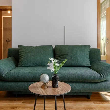 Ivancevic Apartment *