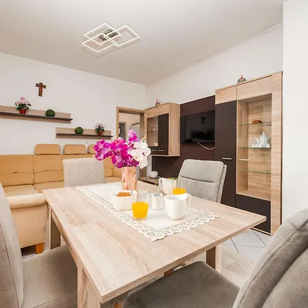 Apartment Ivancevic Vir
